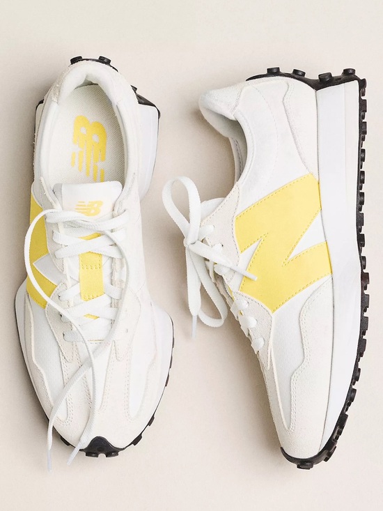 New Balance Shoes - New Balance 327 Sneakers white starburst